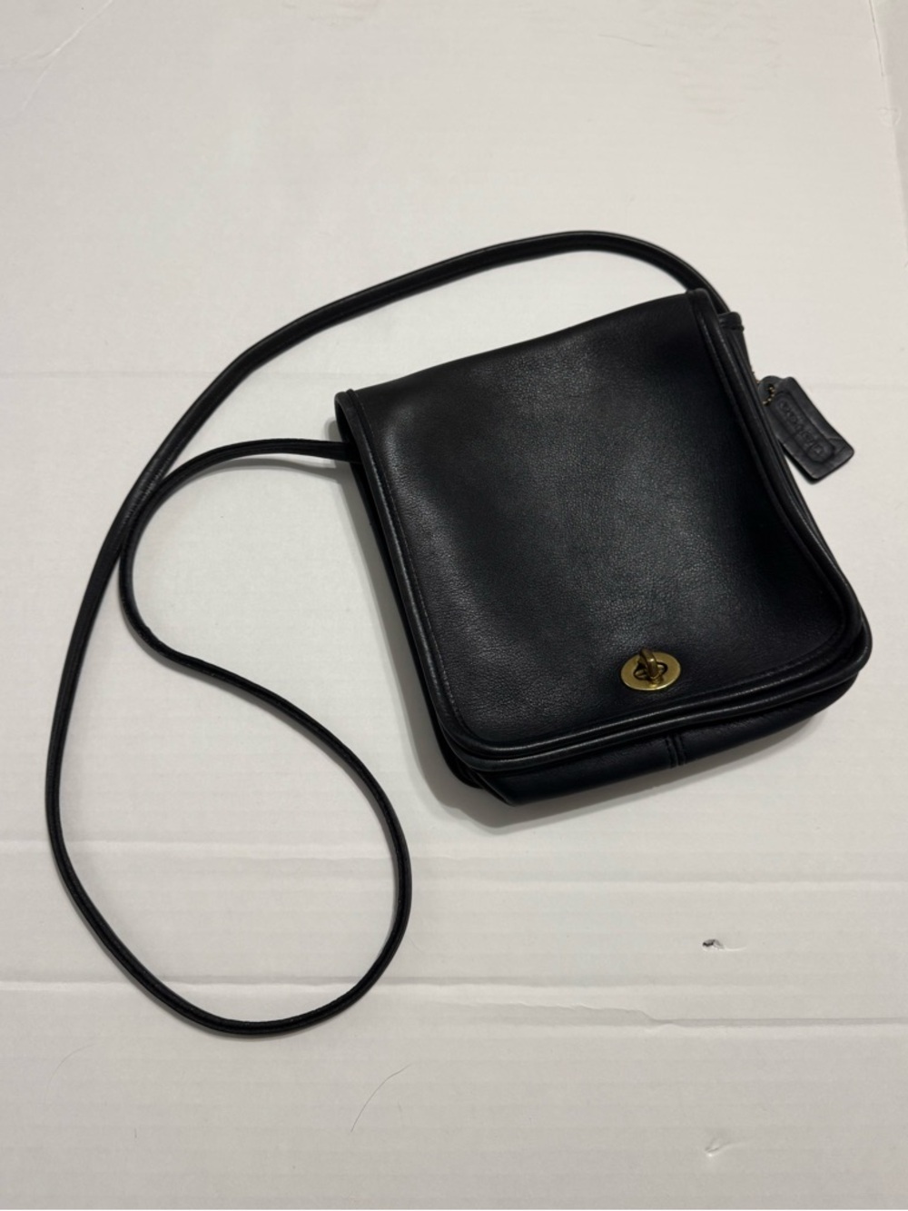 Vintage 1980s Coach Leather Black NYC Compact Pouch Crossbody Bag #9620